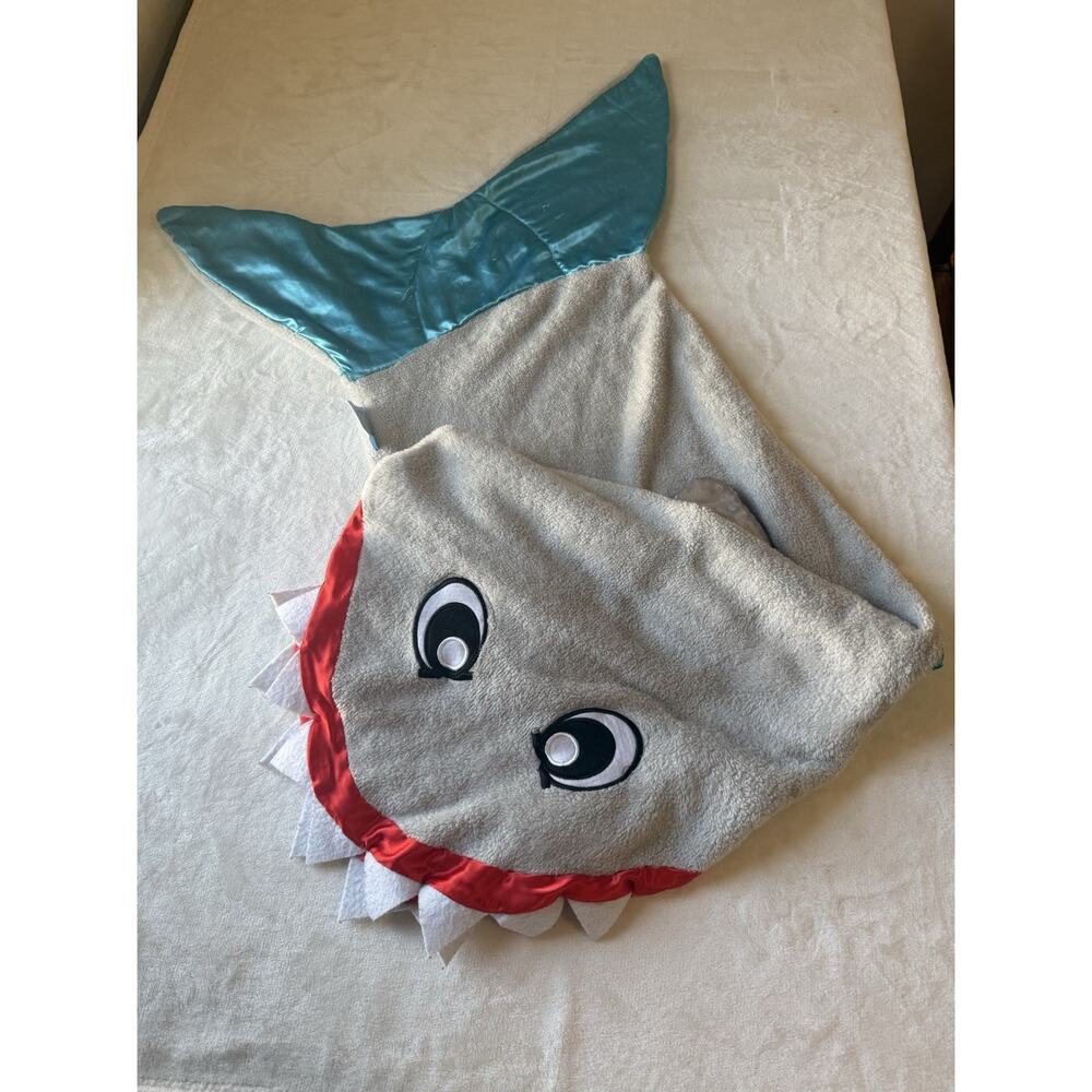 Shark Shaped Fleece Blanket Gray Blue Red for Kids Teens Animal Sea Life